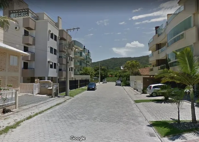 Lindo Apartamento Na Praia De Mariscal Pe Na Areia Bombinhas