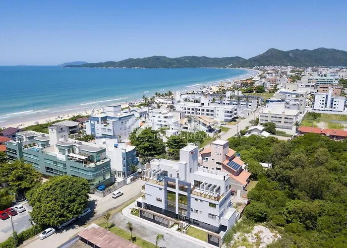 Lindo Apartamento Na Praia De Mariscal Pe Na Areia Bombinhas